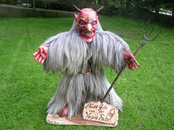 Auftragsarbeit - Krampusfigur als Geschenk